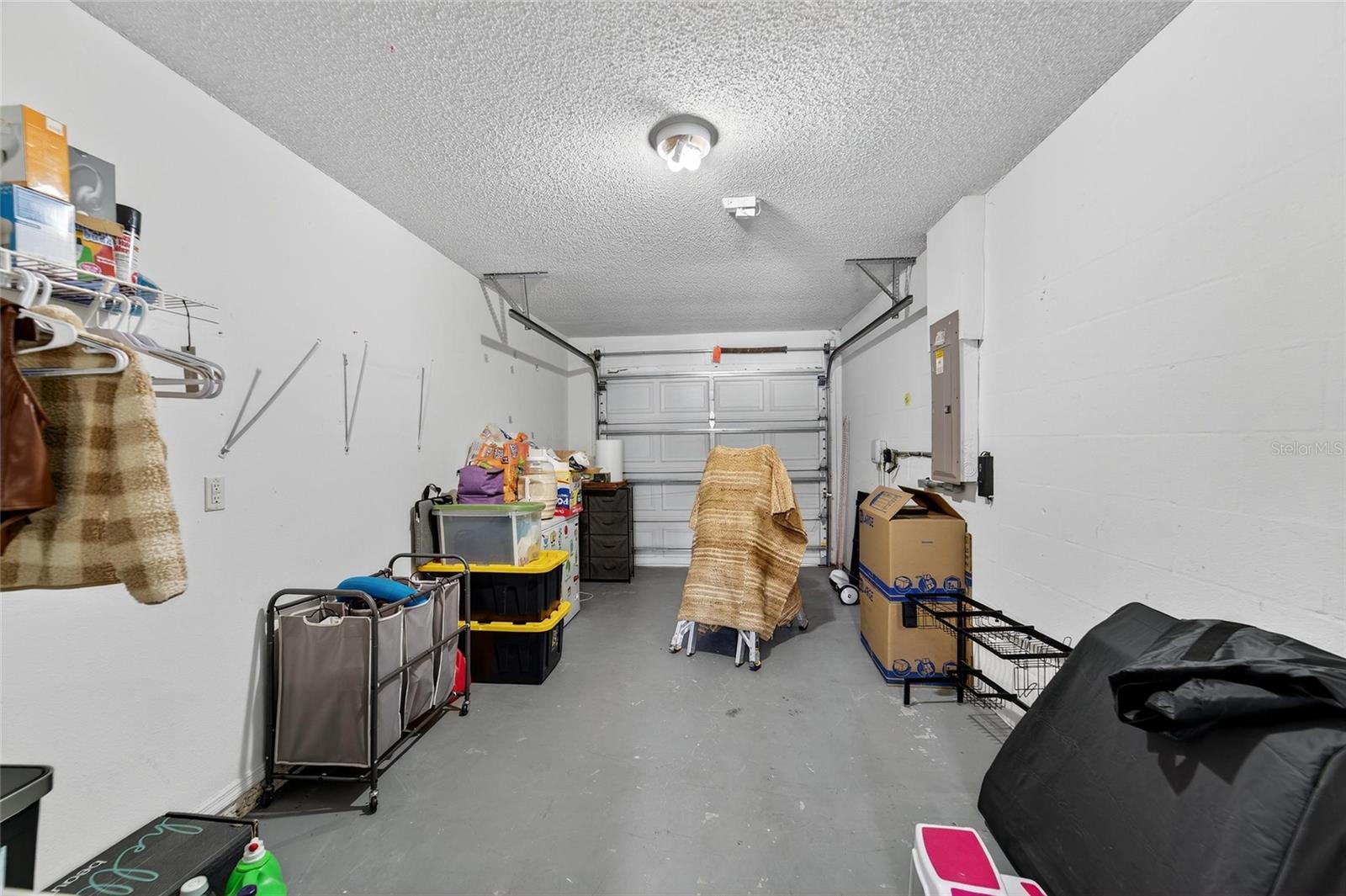 COUNTRY HILLS EAST UNIT SEVEN - Residential