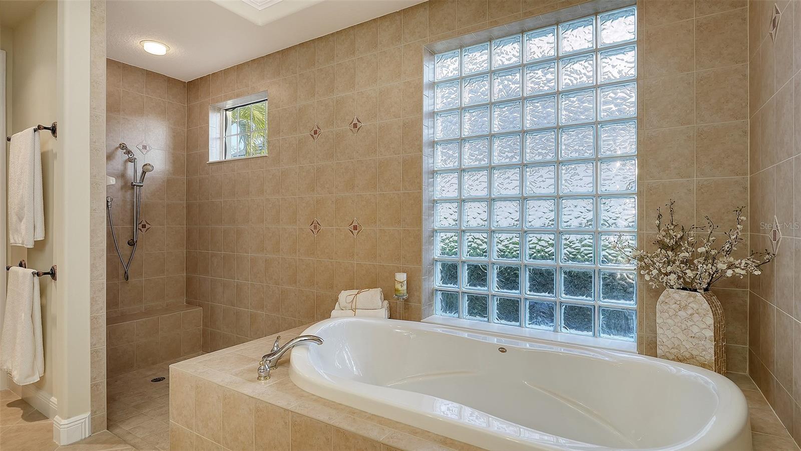 LAKEWOOD RANCH COUNTRY CLUB VILLAGE M&N - Residential