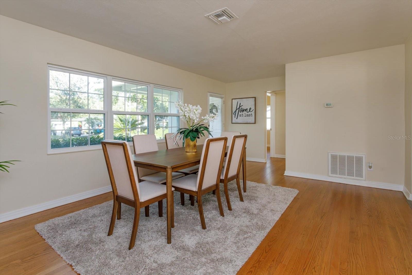 GARDEN ACRES - Residential