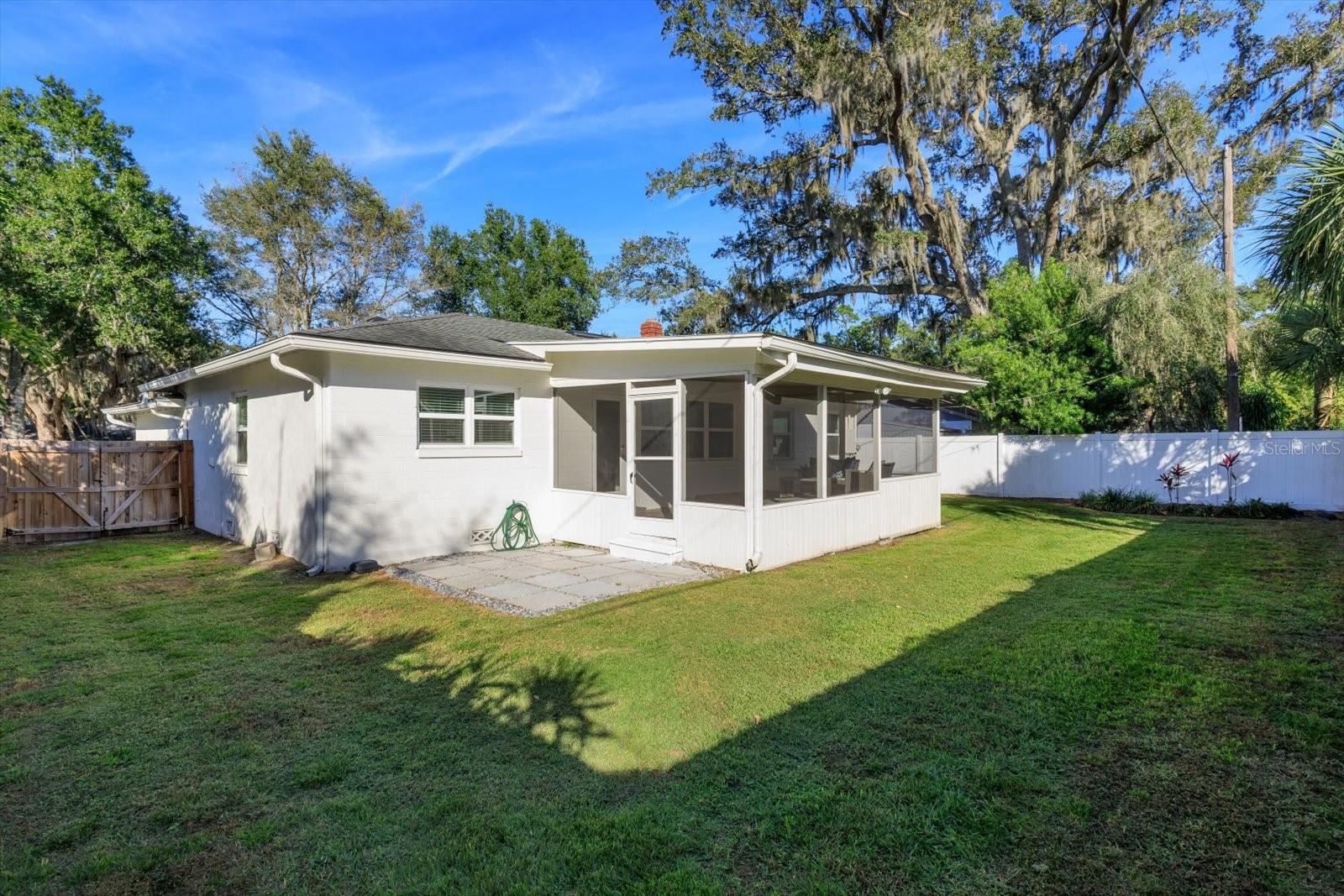 GARDEN ACRES - Residential