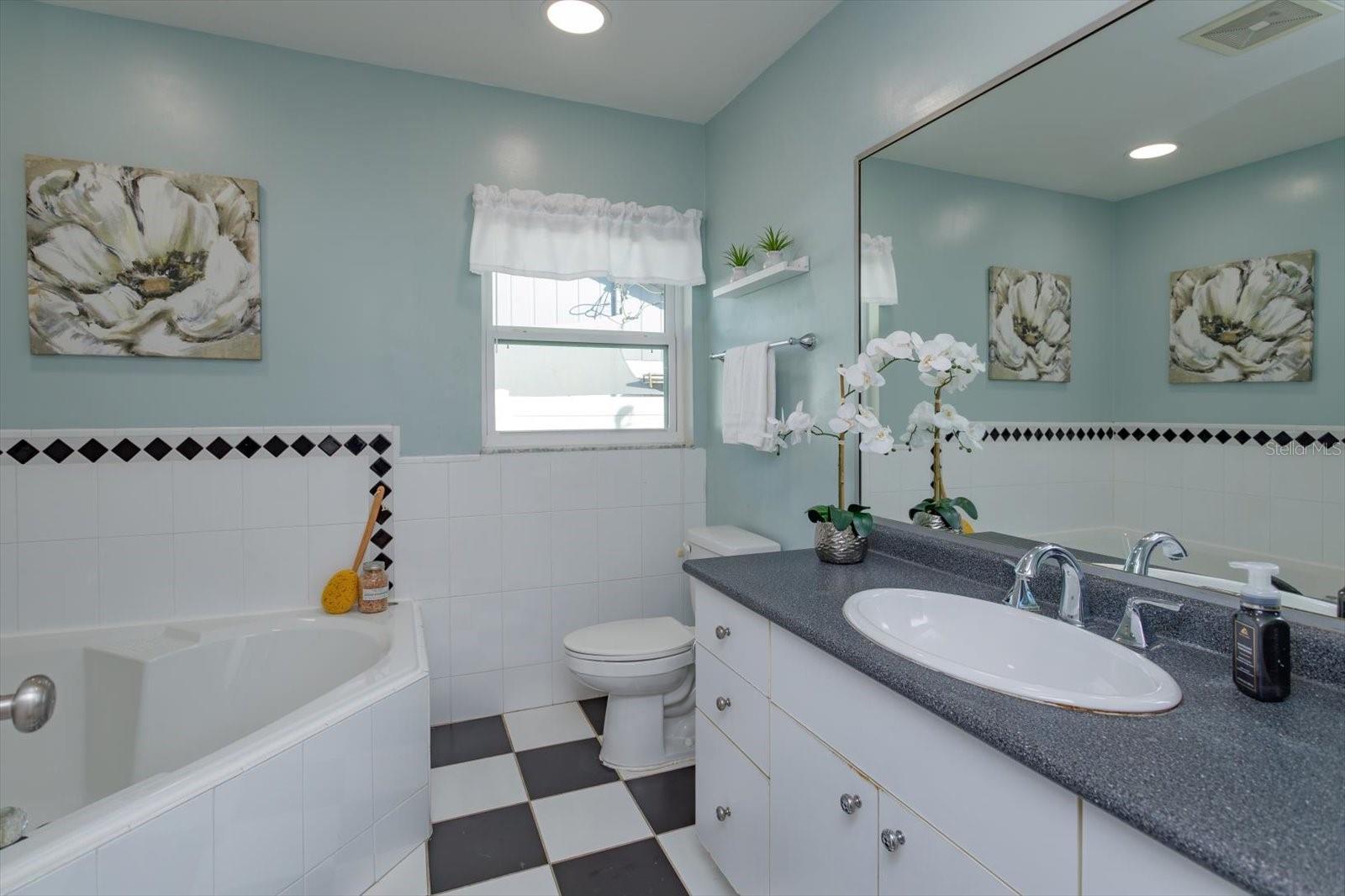 GARDEN ACRES - Residential