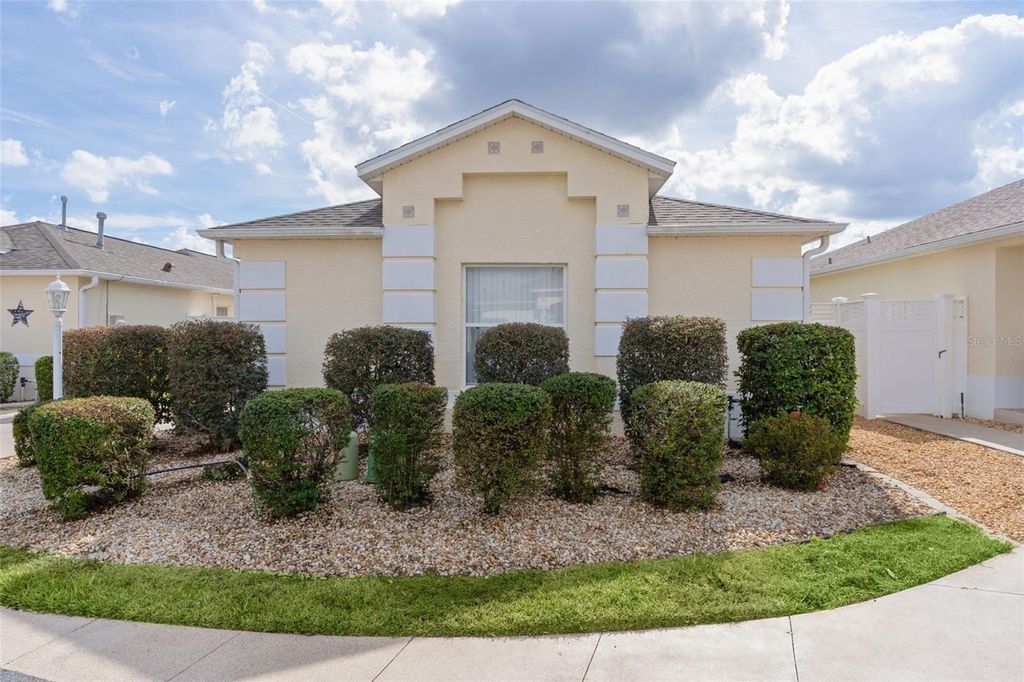 Photo of 7858 SE 171st Buchanan Place, The Villages, FL 32162 (MLS # G5103792)