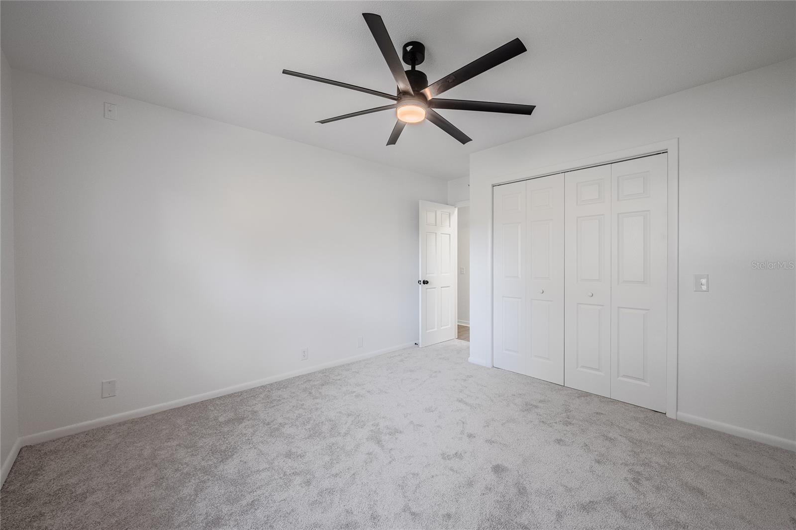 LAKE LINK ESTATES - Residential