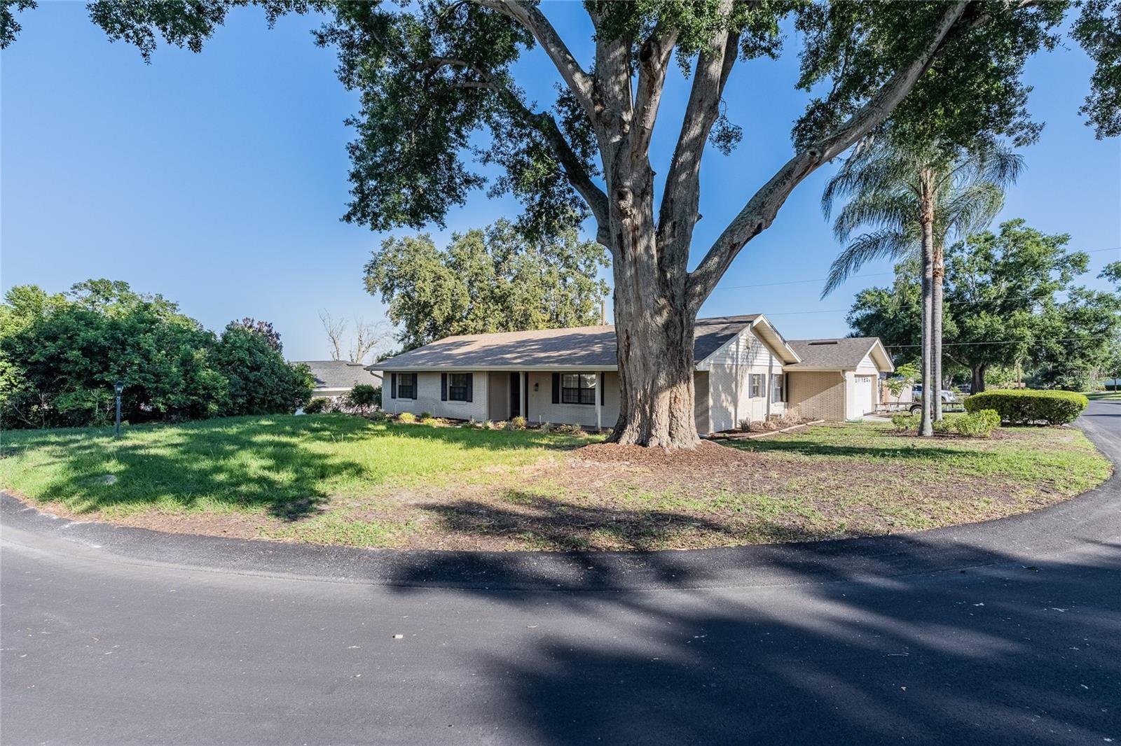 LAKE LINK ESTATES - Residential