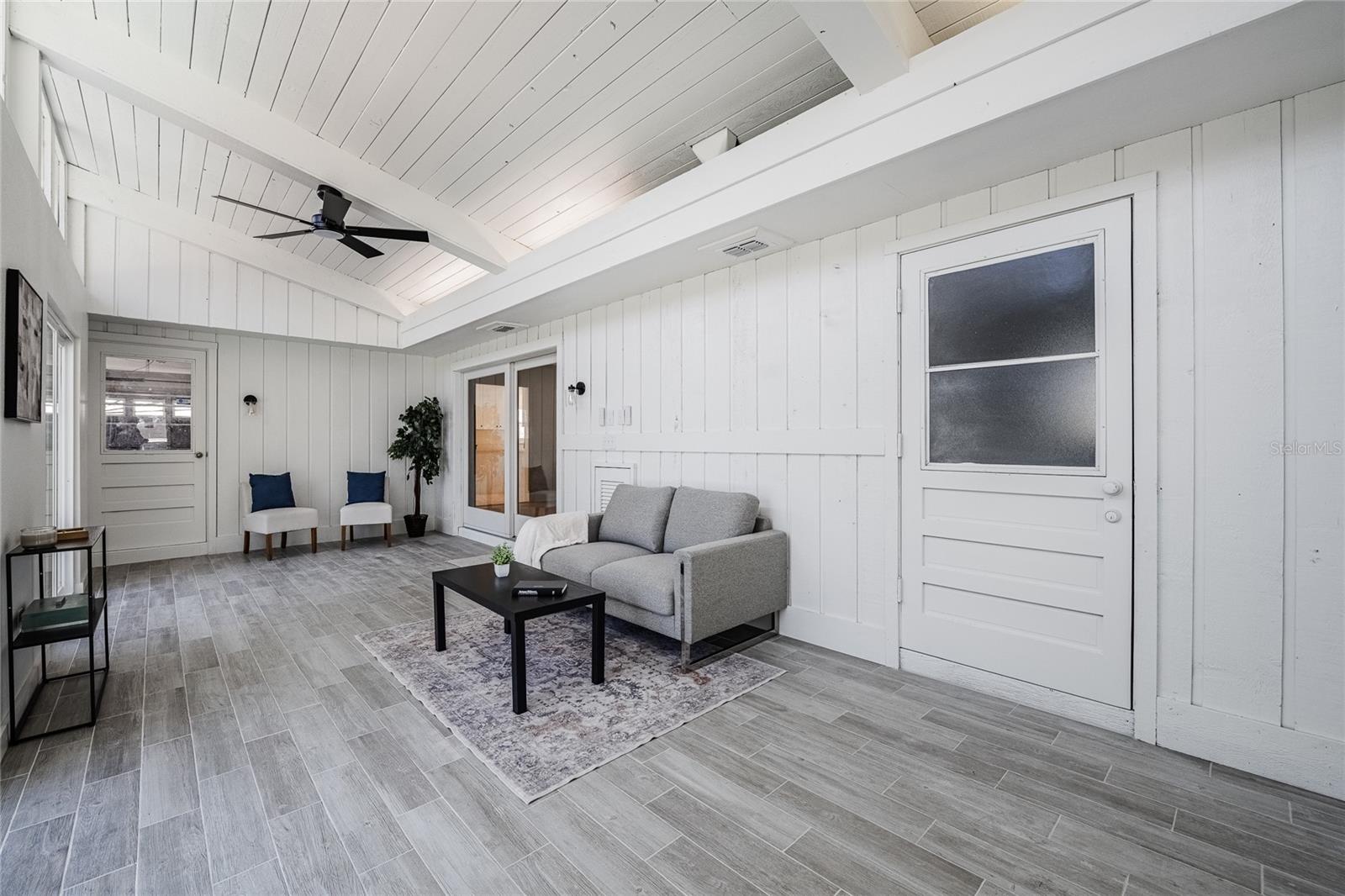 LAKE LINK ESTATES - Residential