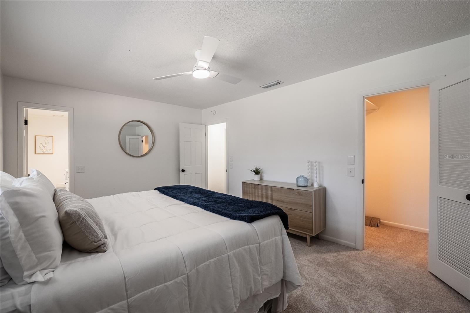 LAKE LINK ESTATES - Residential