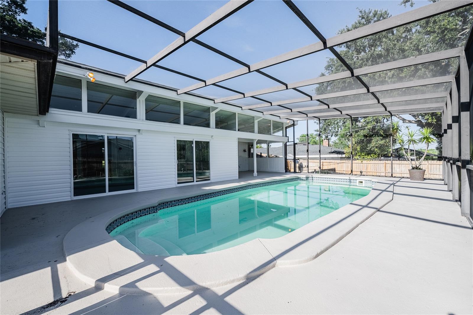 LAKE LINK ESTATES - Residential