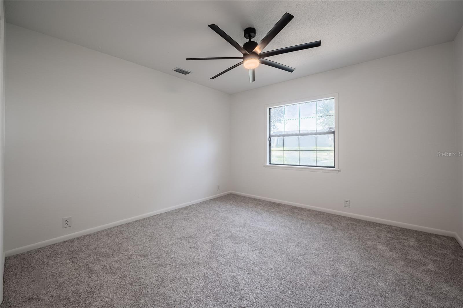LAKE LINK ESTATES - Residential
