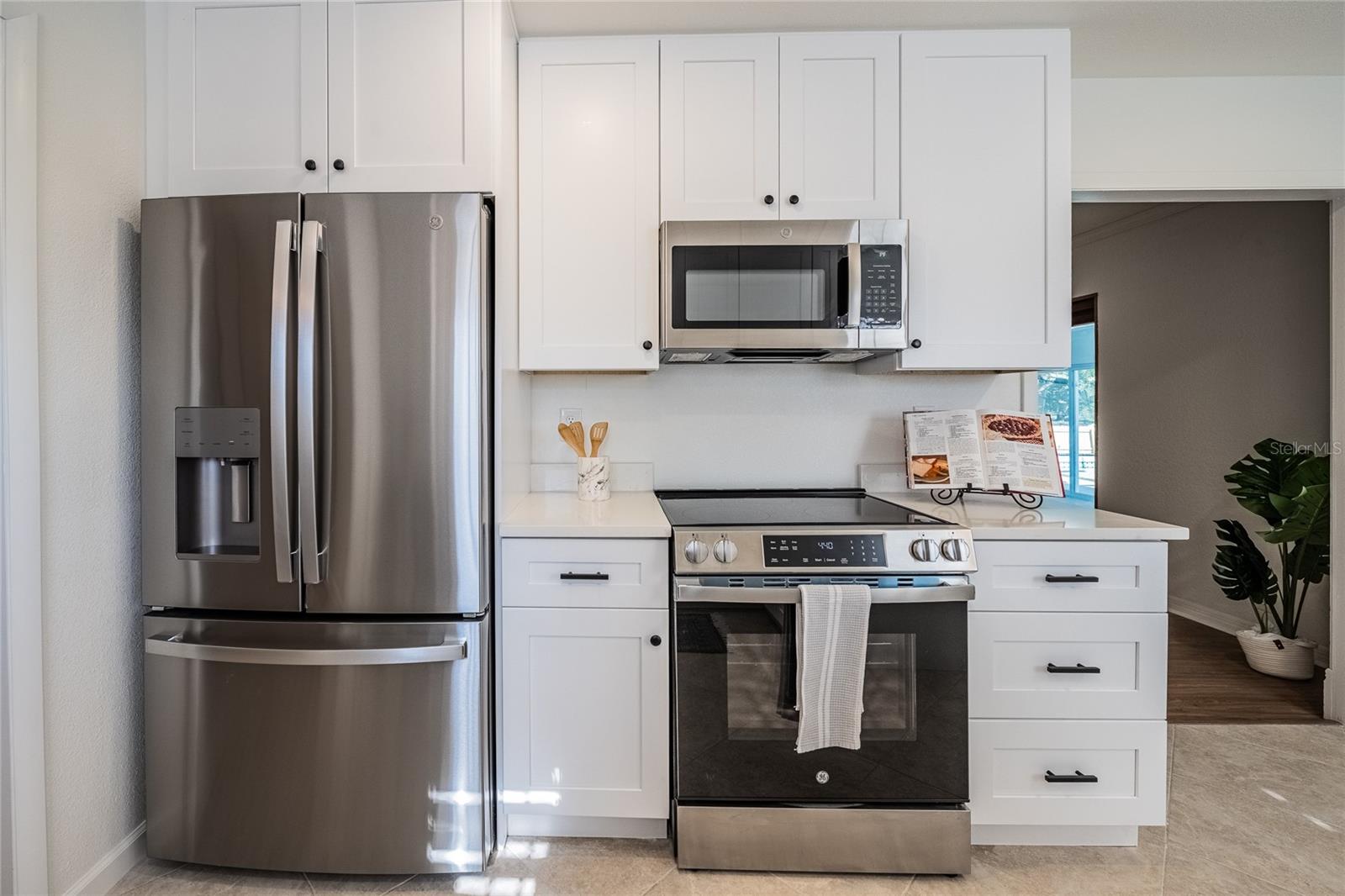 LAKE LINK ESTATES - Residential