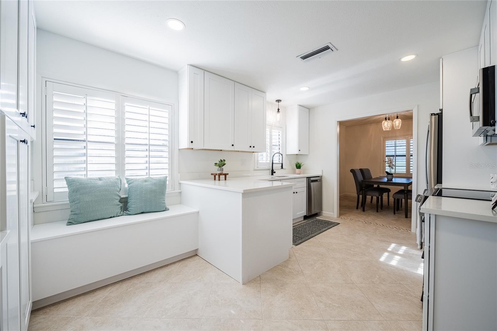 LAKE LINK ESTATES - Residential