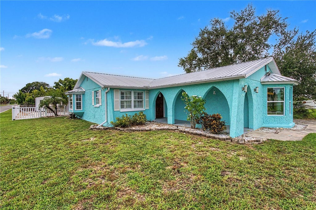 Photo of 13725 Mattix Avenue, Hudson, FL 34667 (MLS # TB8543561)