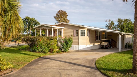 Photo of 2417 Vindale Road, Tavares, FL 32778 (MLS # G5119300)