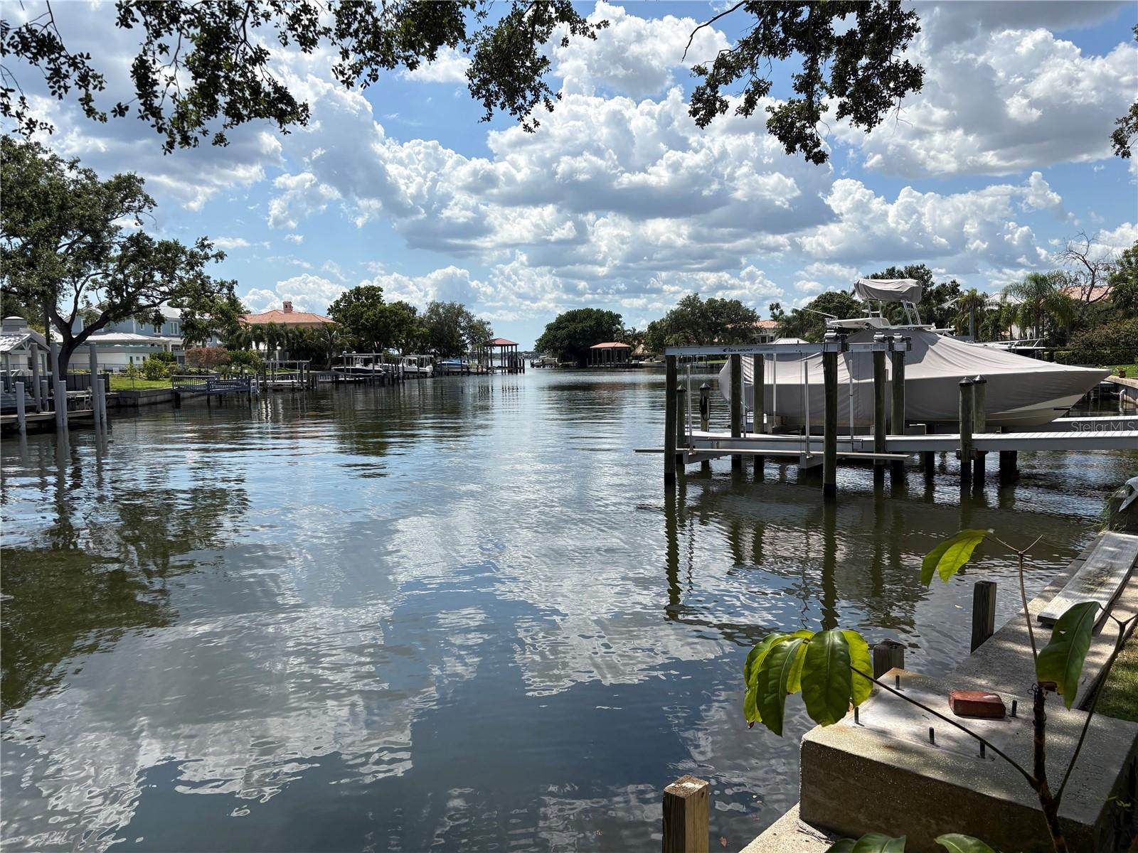 DAVIS ISLANDS PB10 PG52 TO 57 - Land