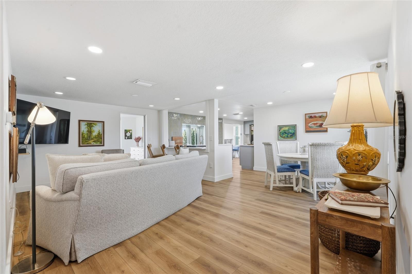 BEACON SQUARE - Residential