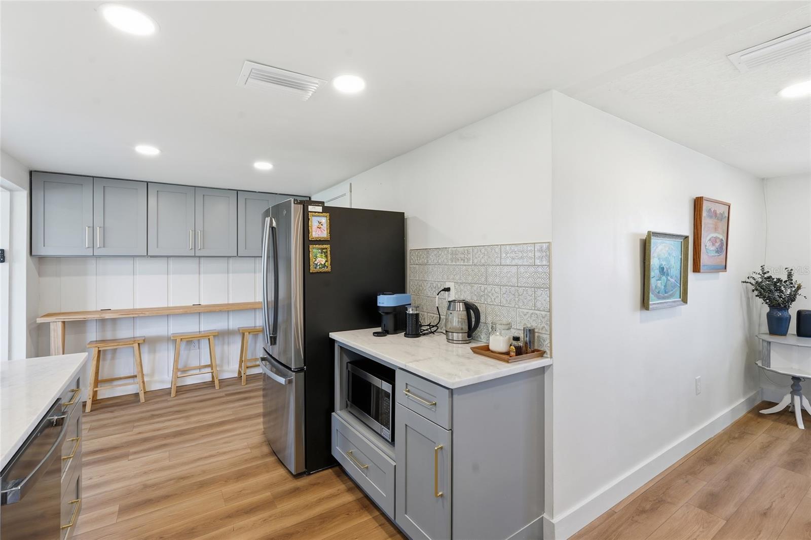 BEACON SQUARE - Residential