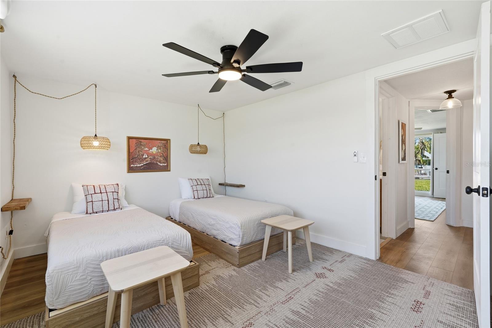 BEACON SQUARE - Residential