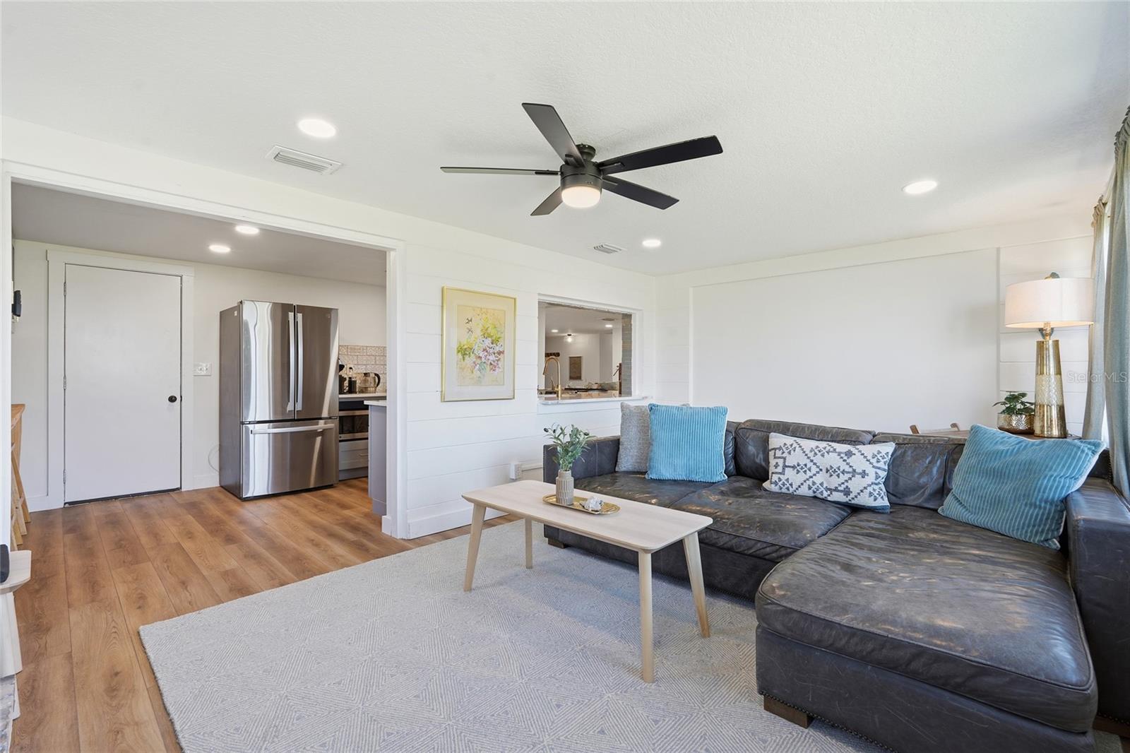 BEACON SQUARE - Residential