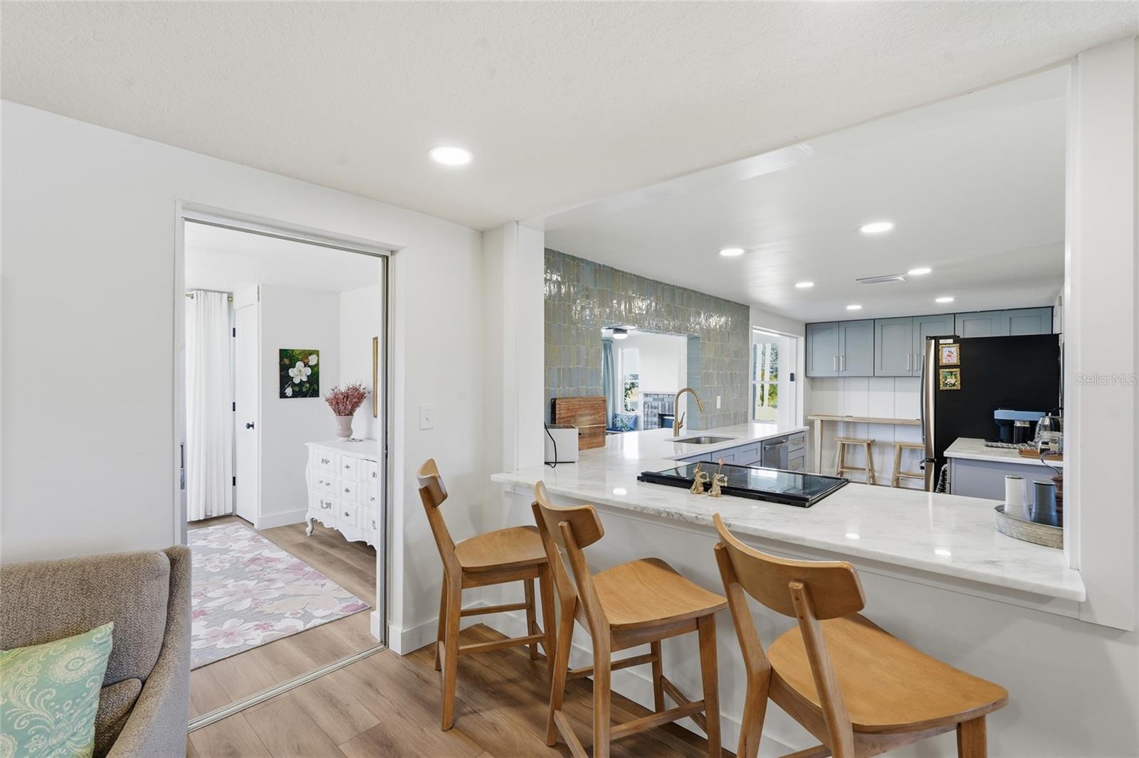 BEACON SQUARE - Residential