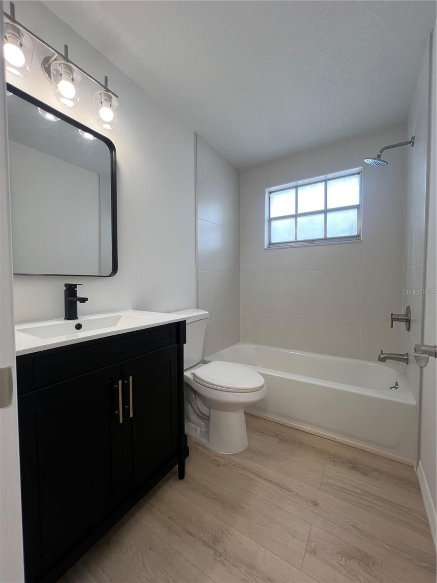 4223 SHELDON PLACE 23