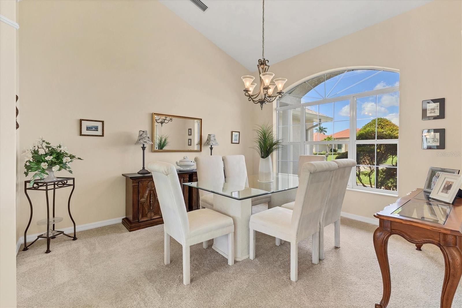 ROTONDA WHITE MARSH - Residential