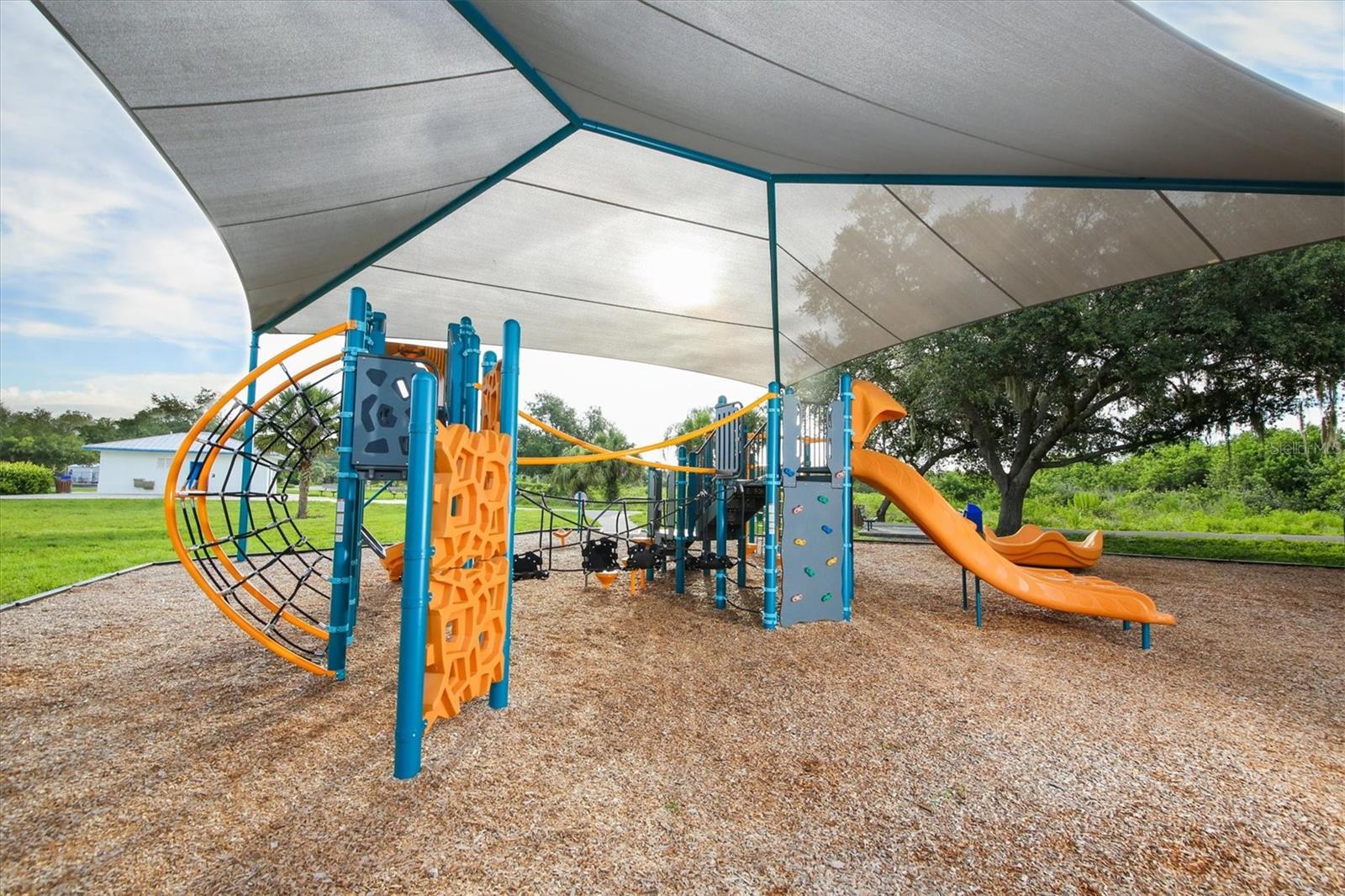 ROTONDA WHITE MARSH - Residential