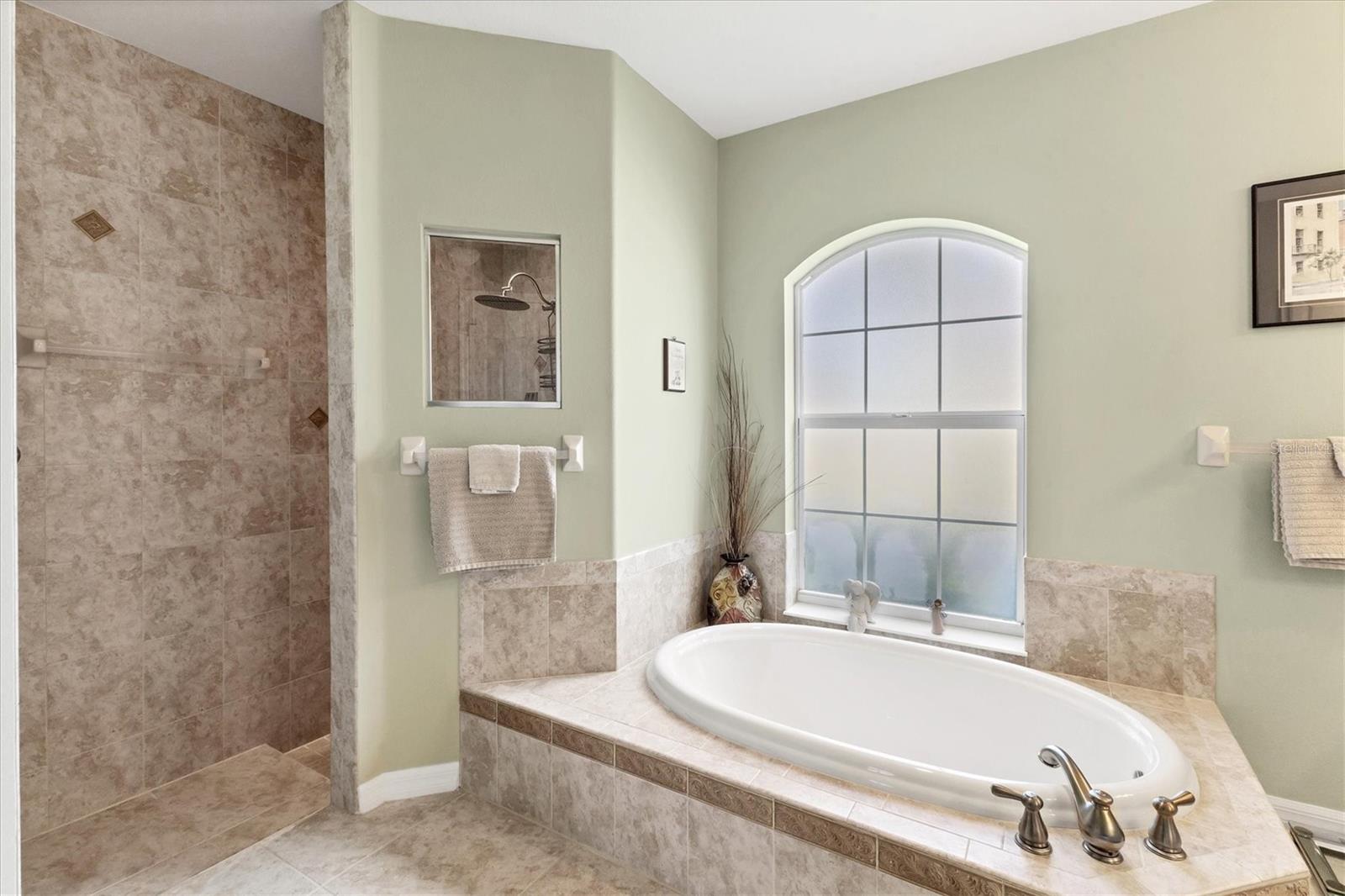 ROTONDA WHITE MARSH - Residential