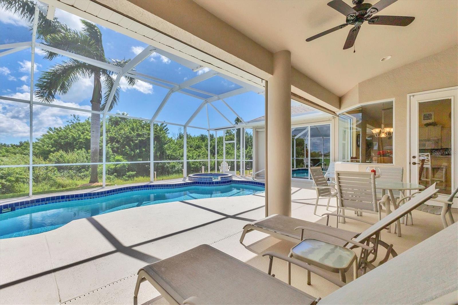 ROTONDA WHITE MARSH - Residential