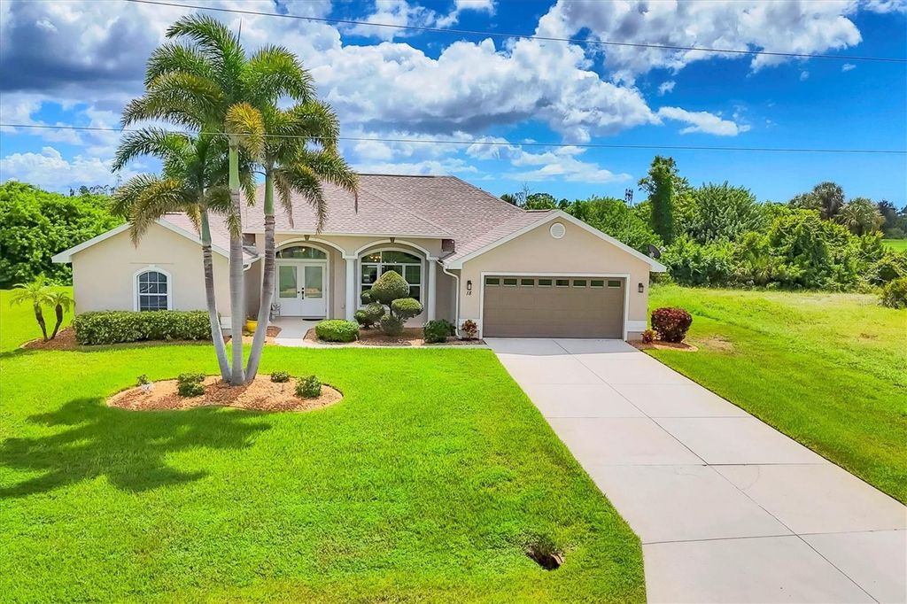 Photo of 18 Medalist Terrace, Rotonda West, FL 33947 (MLS # D6143735)
