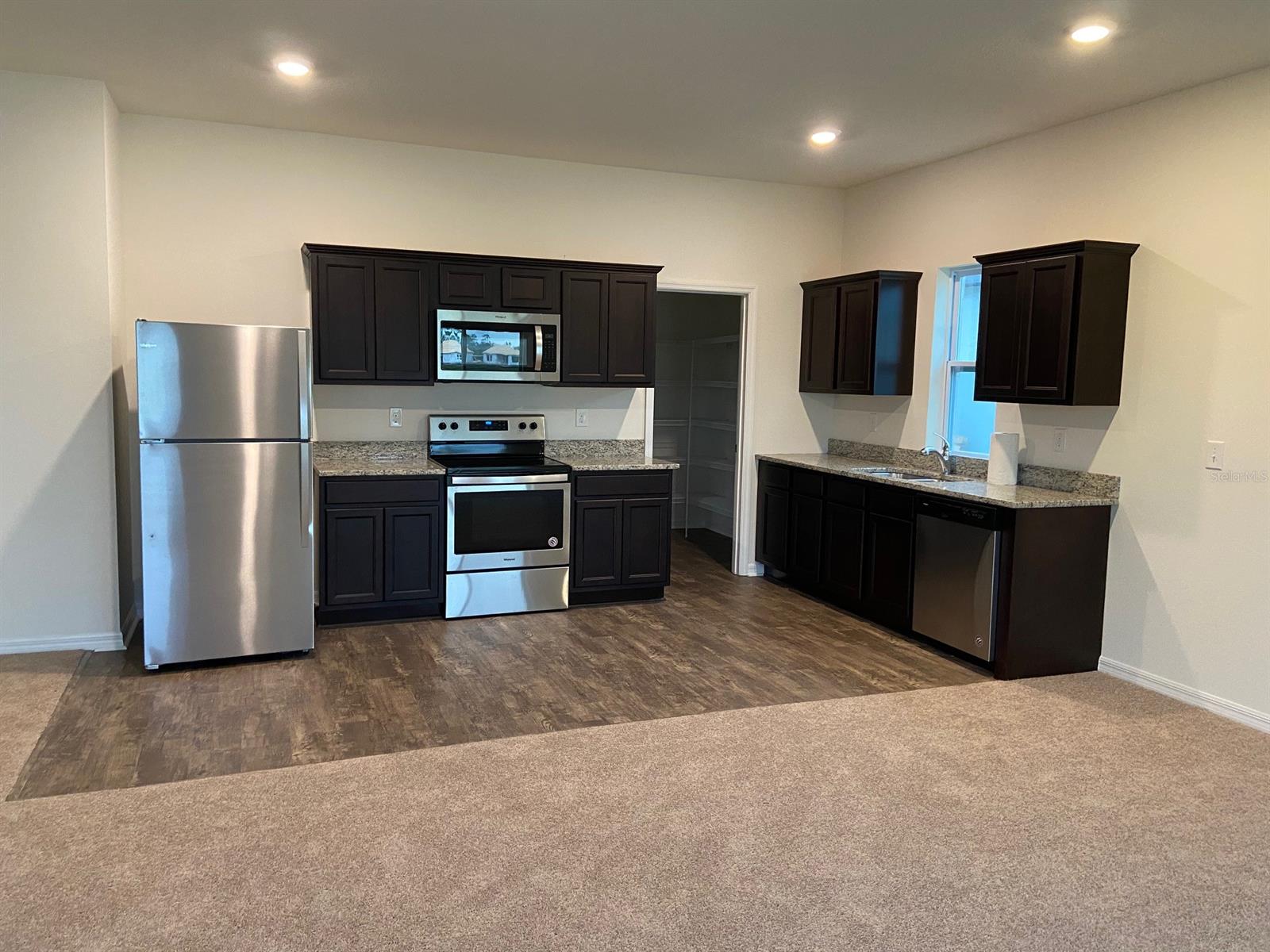 Coastal Woods Un B1 - Residential Lease