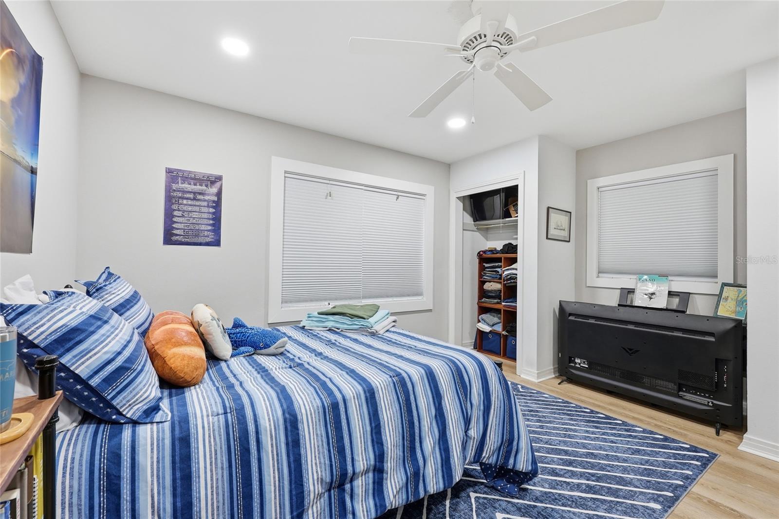 HILLSIDE REP - Residential