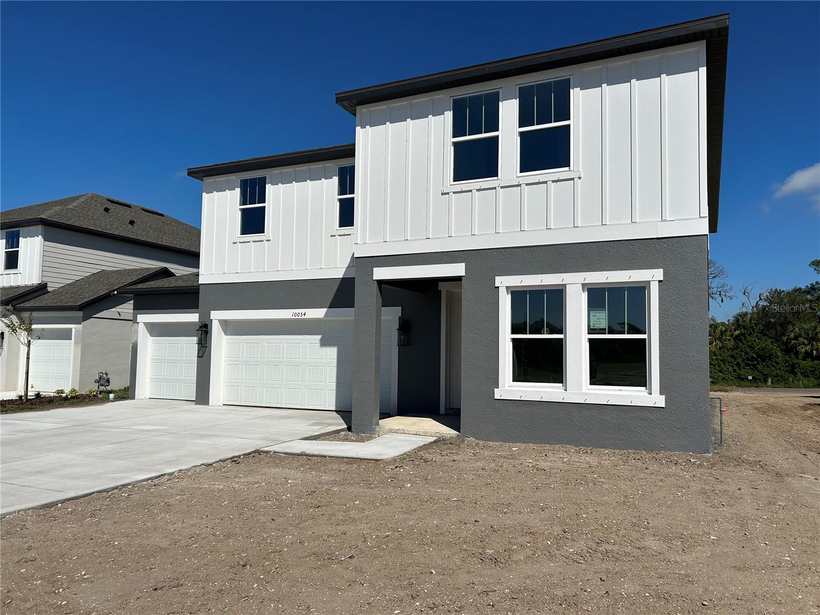 10054 HIDDEN HAMMOCK LOOP