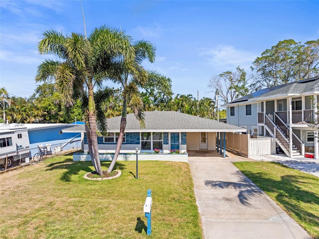 Photo of 306 12th Avenue, Indian Rocks Beach, FL 33785 (MLS # TB8384828)