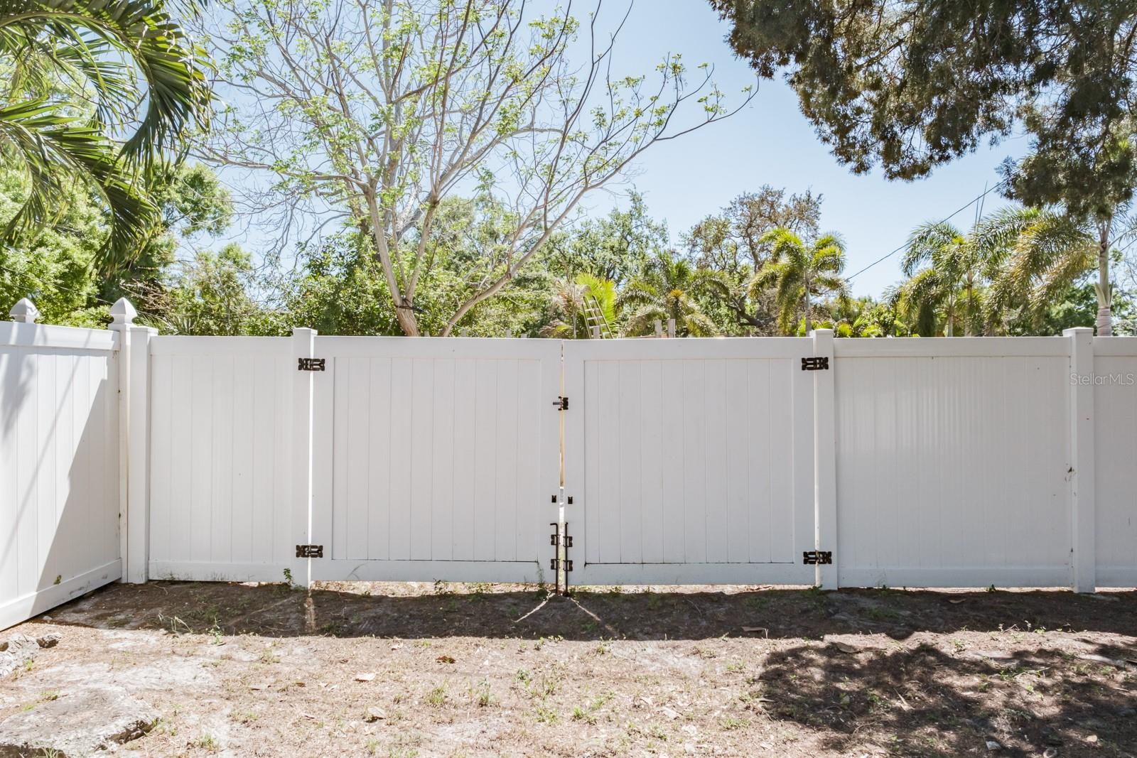 BROADACRES - Residential