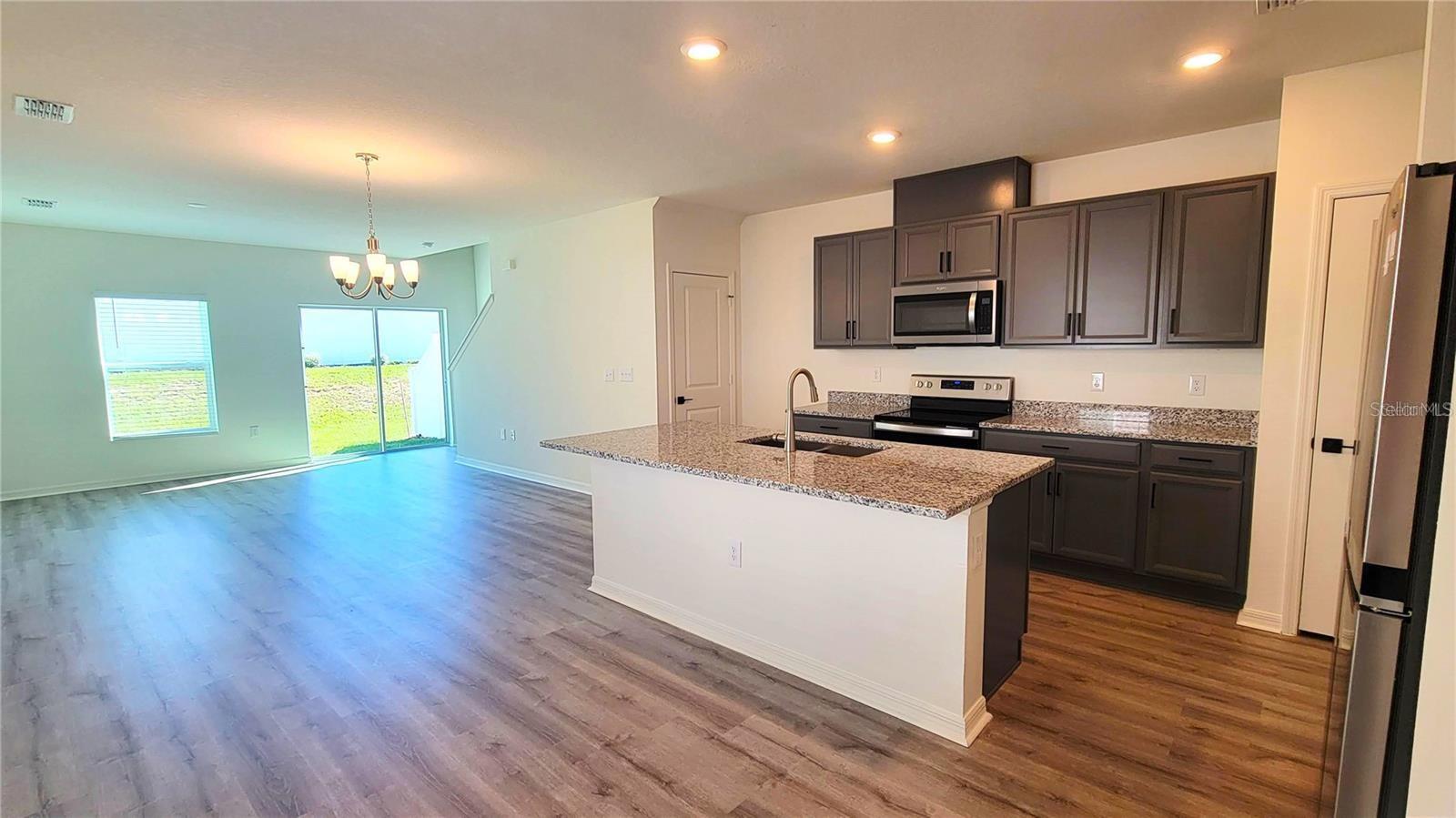 MIRABELLA PH 2 - Residential Lease