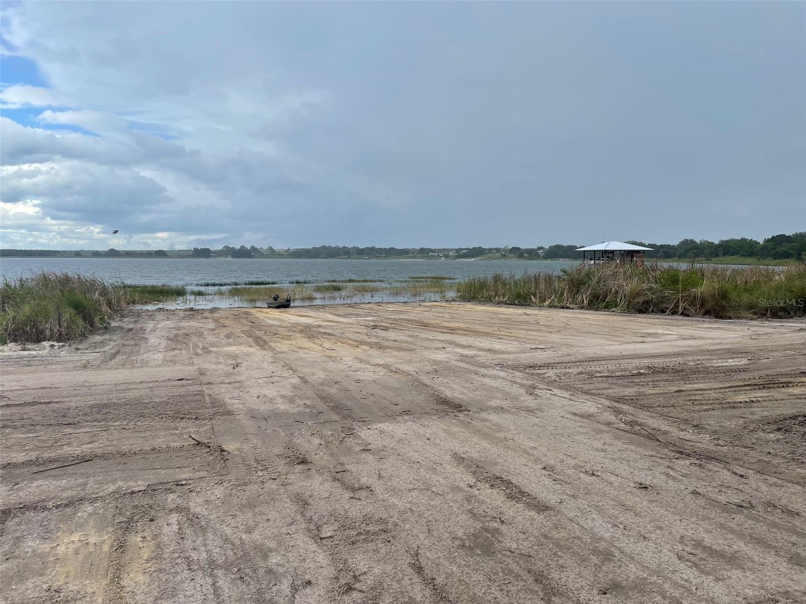 LANDINGS AT LAKE EASY - Land