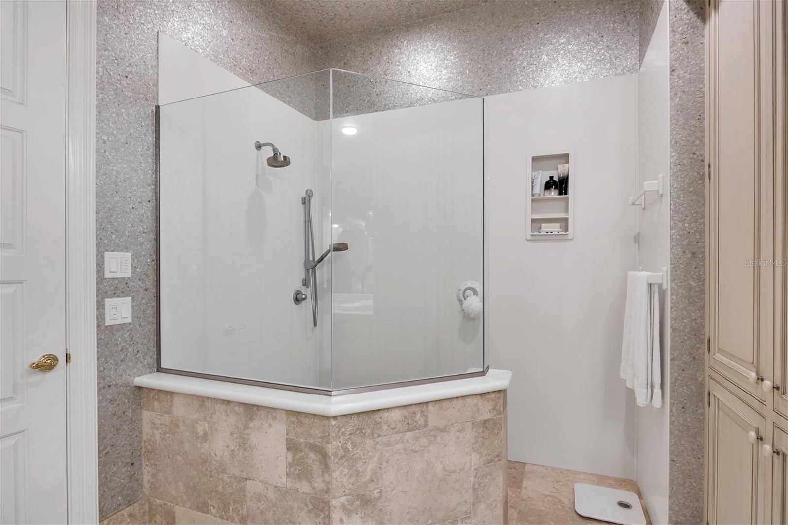 PRESTANCIA/ VILLA D'ESTE - Residential