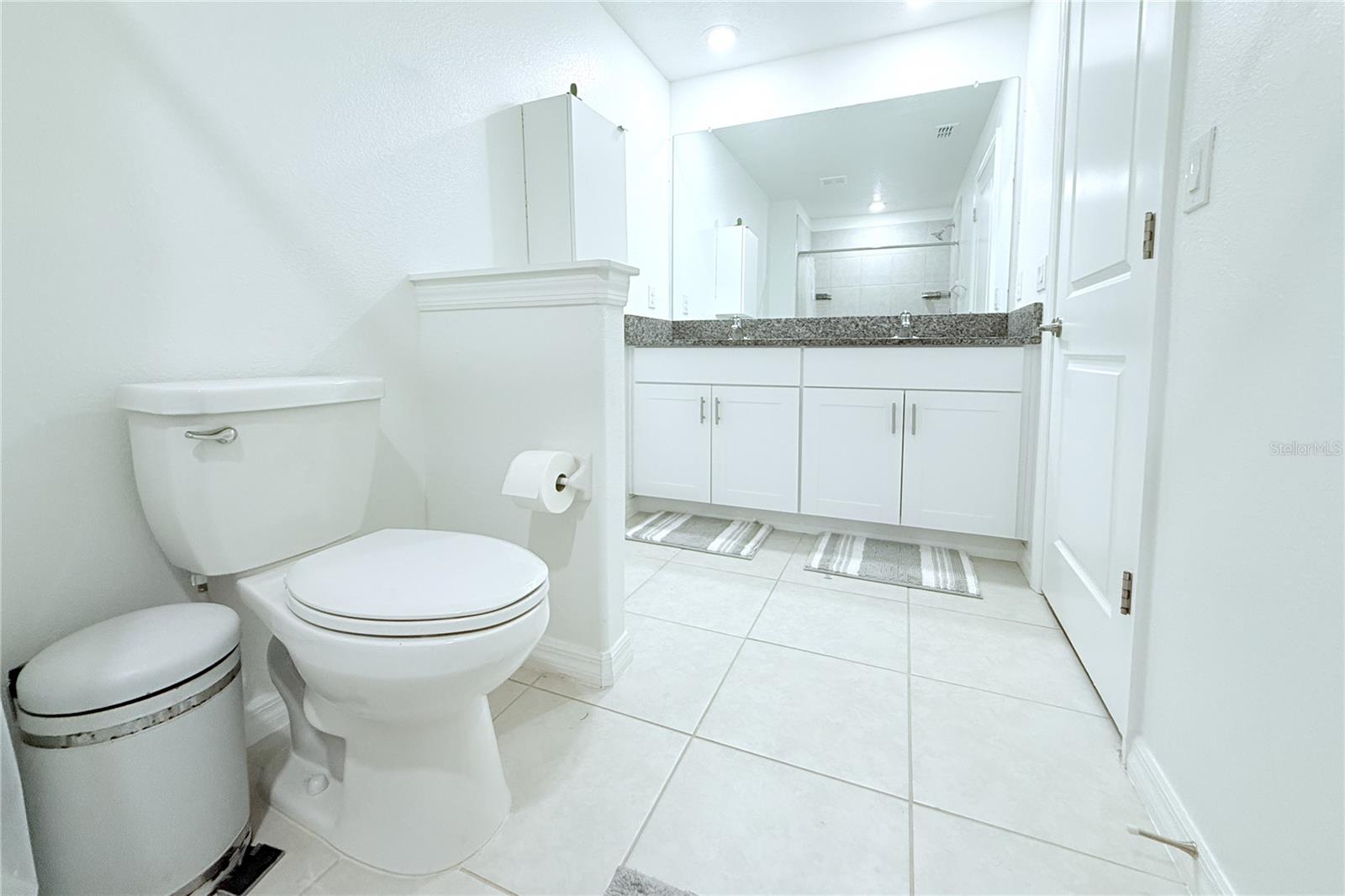 TOWNES/VERIDIAN - Residential Lease