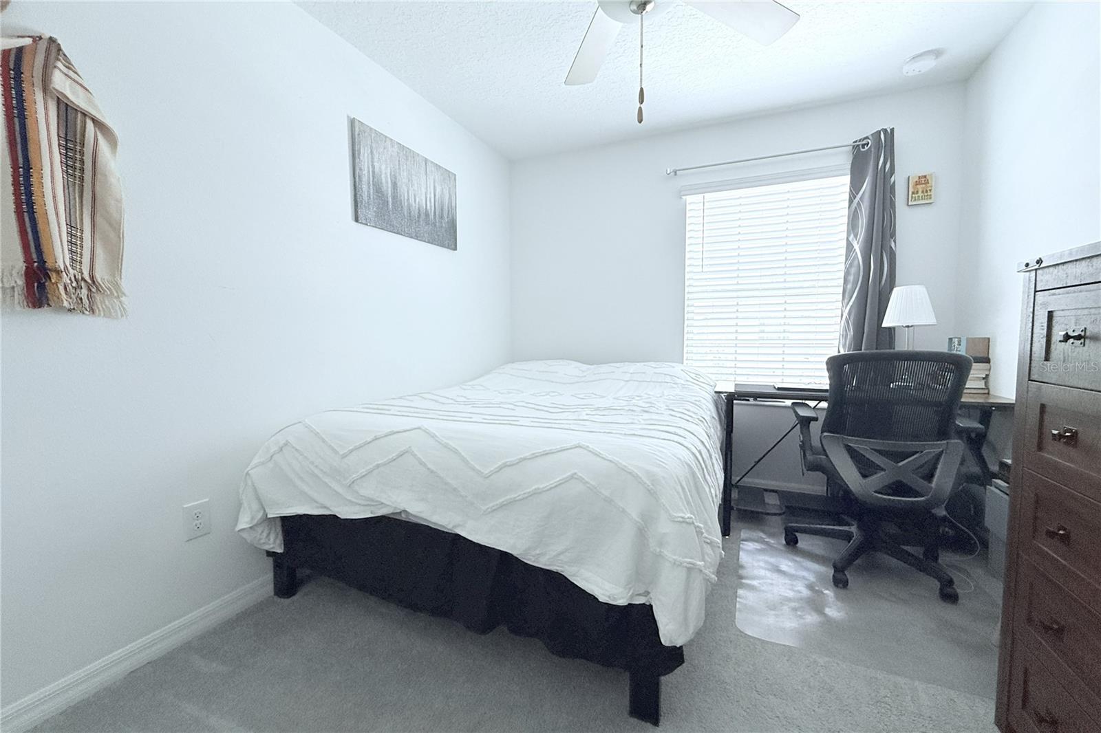 TOWNES/VERIDIAN - Residential Lease