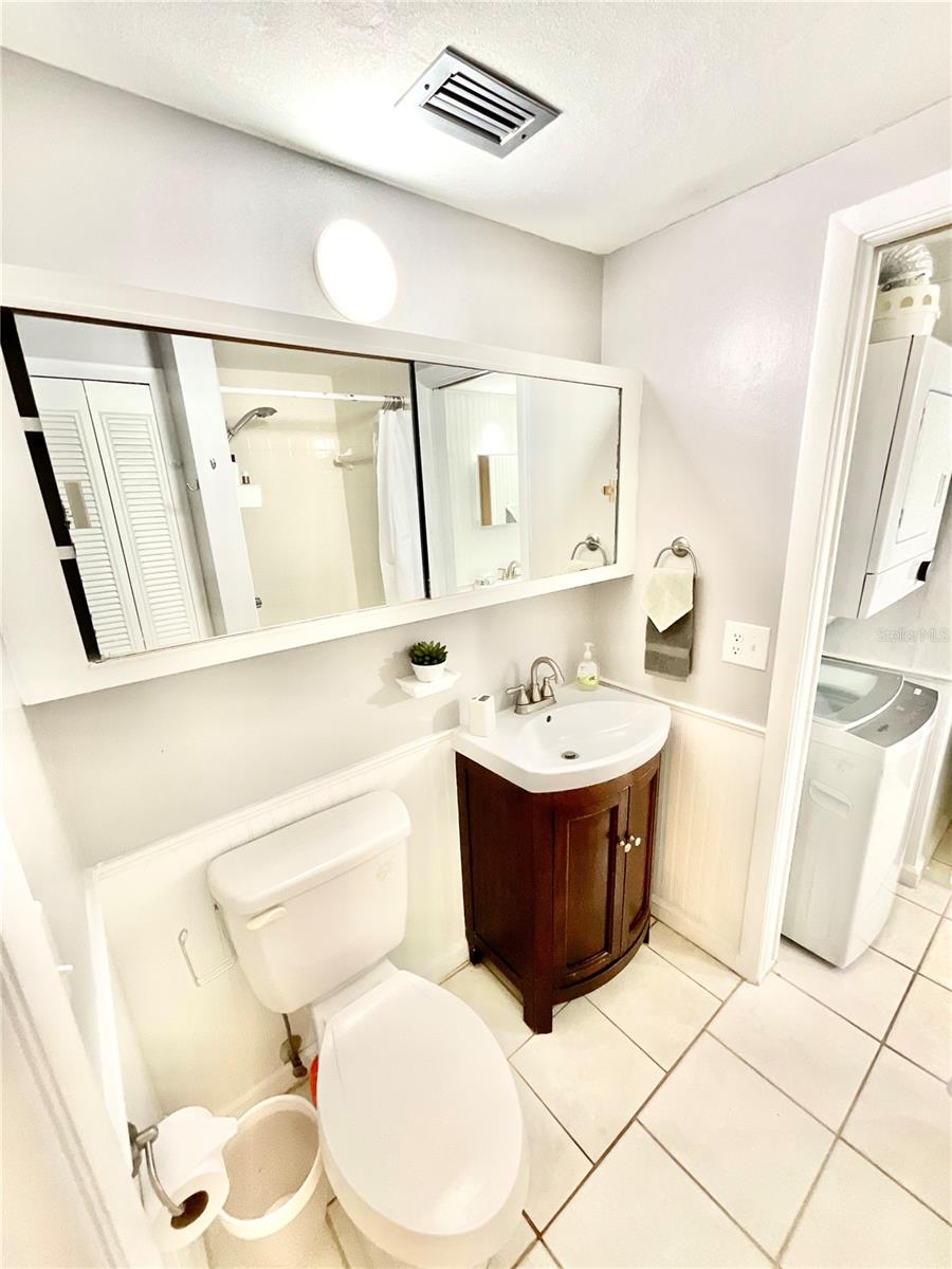 TAHITIAN PLACE - Residential Lease