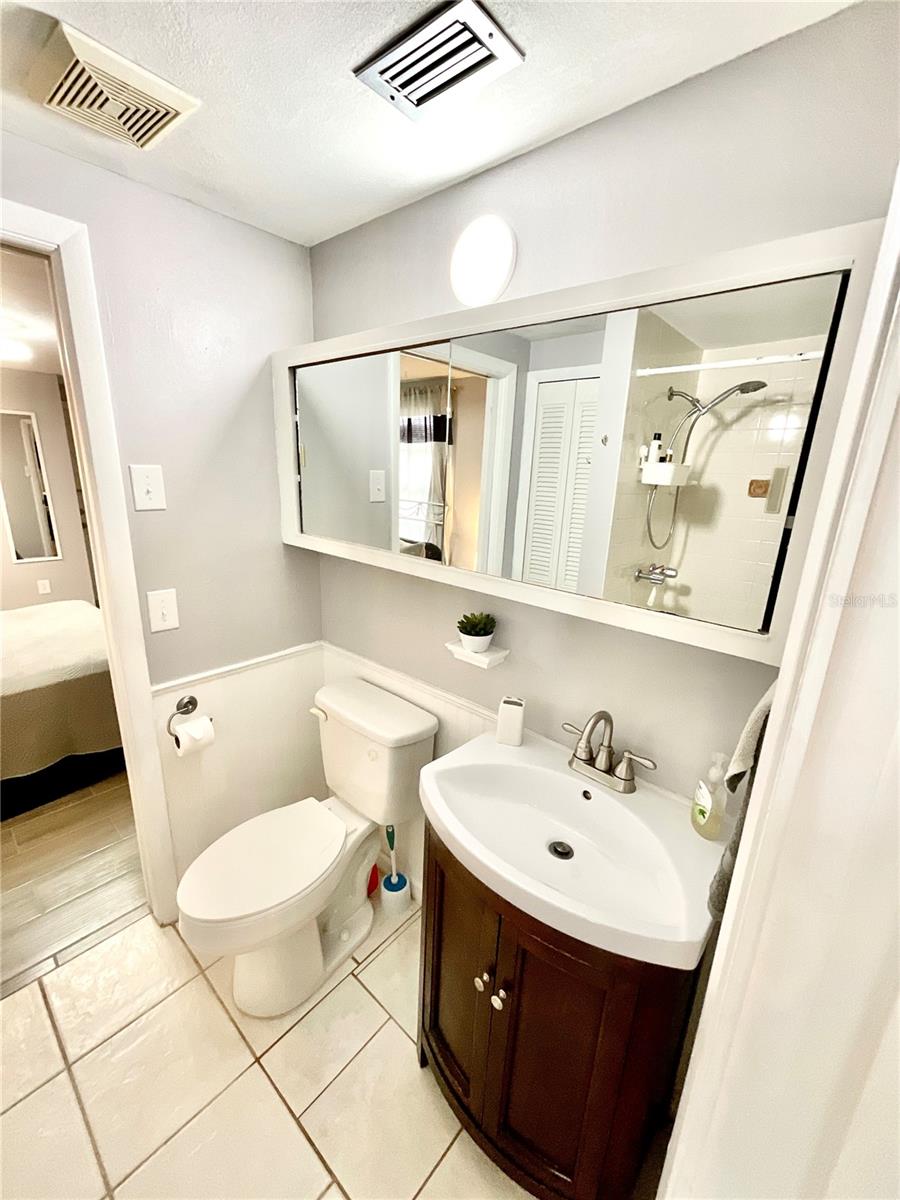 TAHITIAN PLACE - Residential Lease