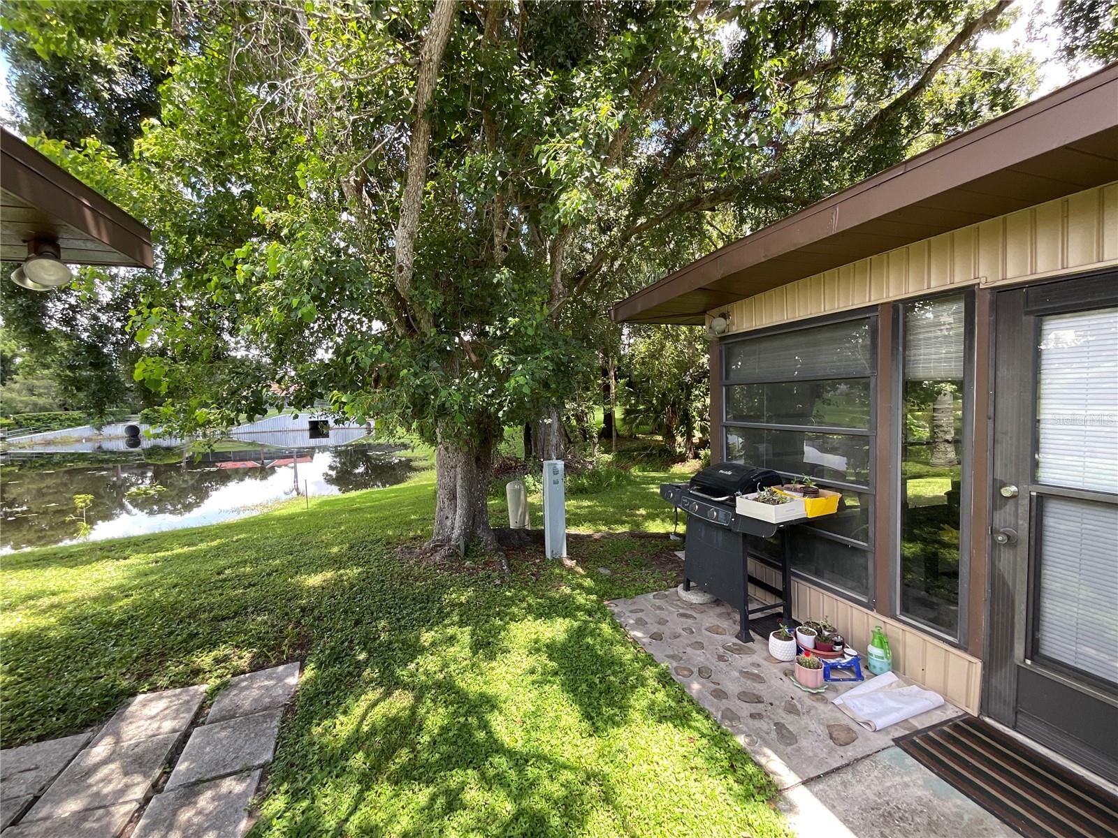 TAHITIAN PLACE - Residential Lease