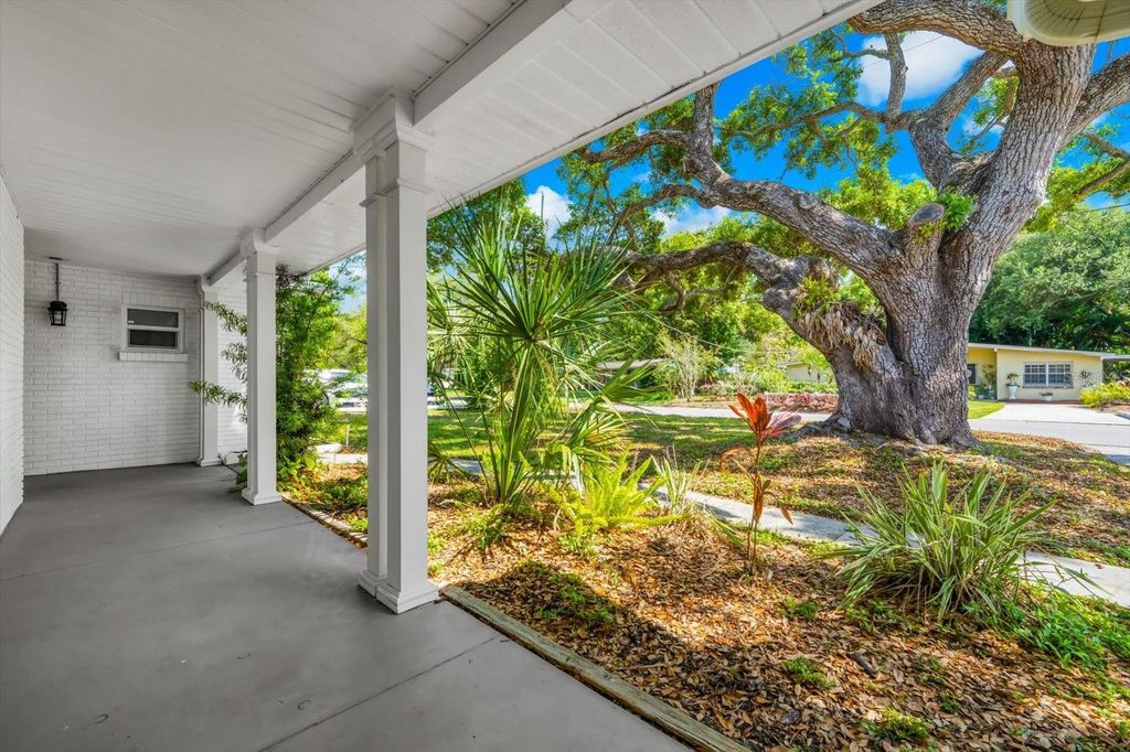 Photo of 3315 W Beaumont Street, Tampa, FL 33611 (MLS # TB8496911)