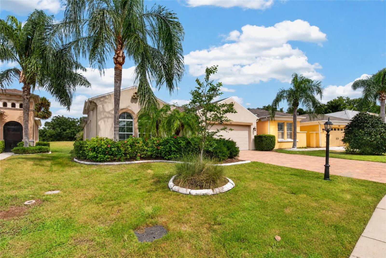 818 KING LEON WAY