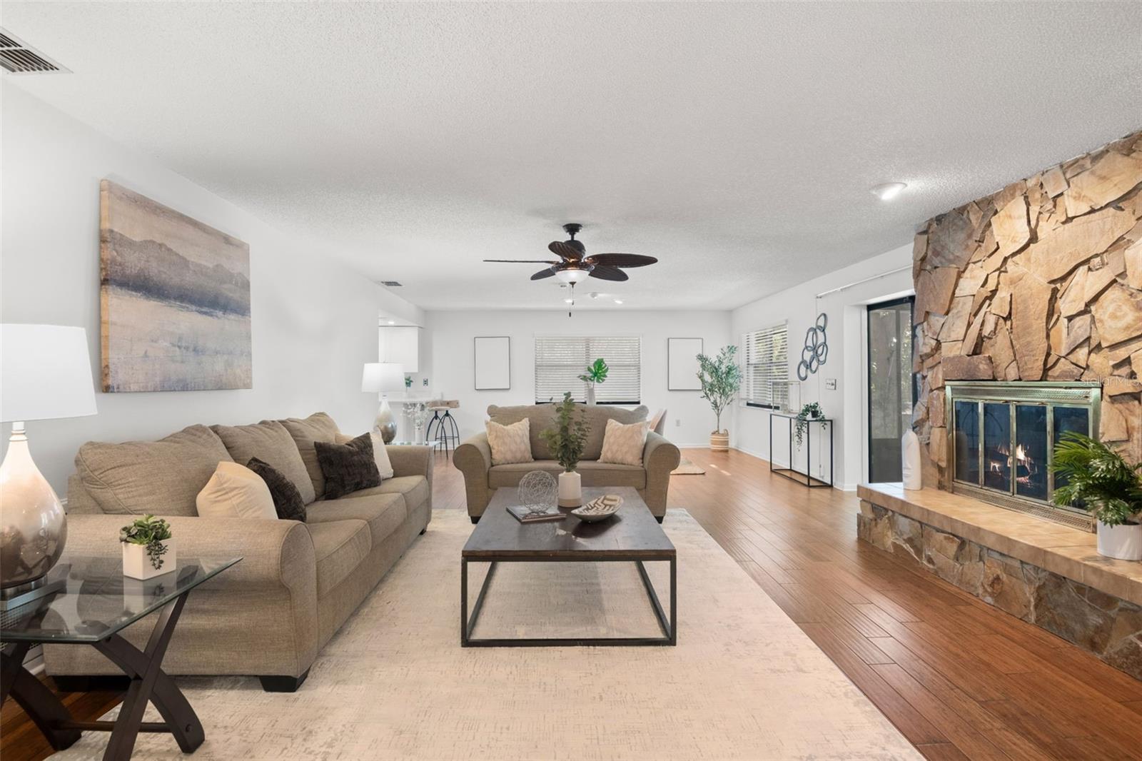 SPRING LAKE - Residential