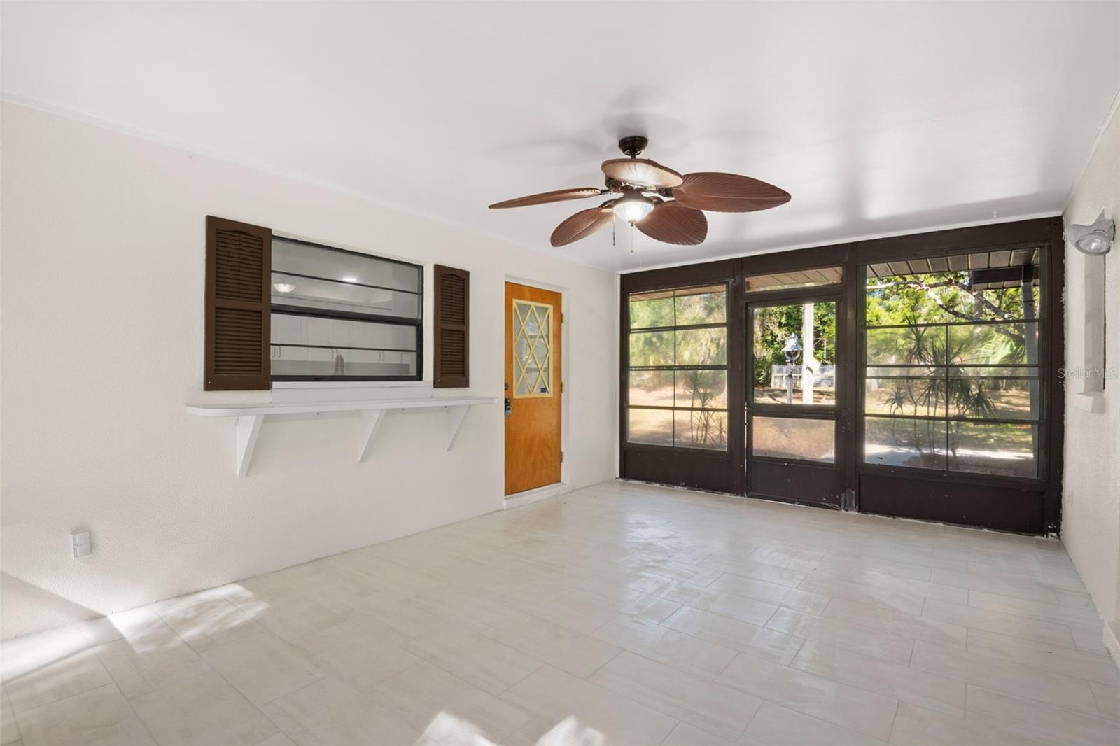 SPRING LAKE - Residential