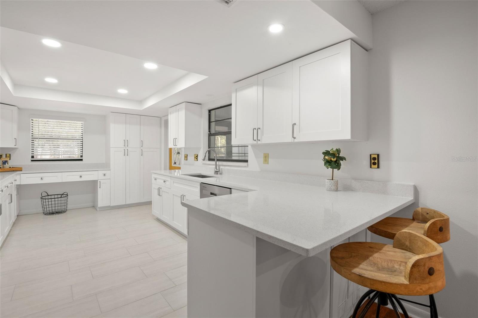 SPRING LAKE - Residential