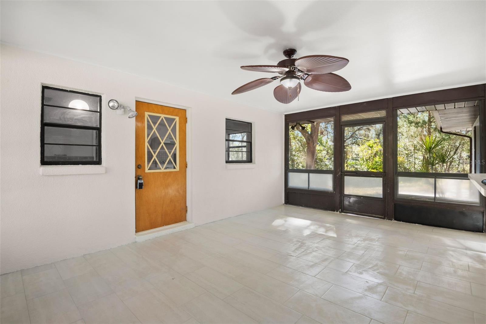 SPRING LAKE - Residential