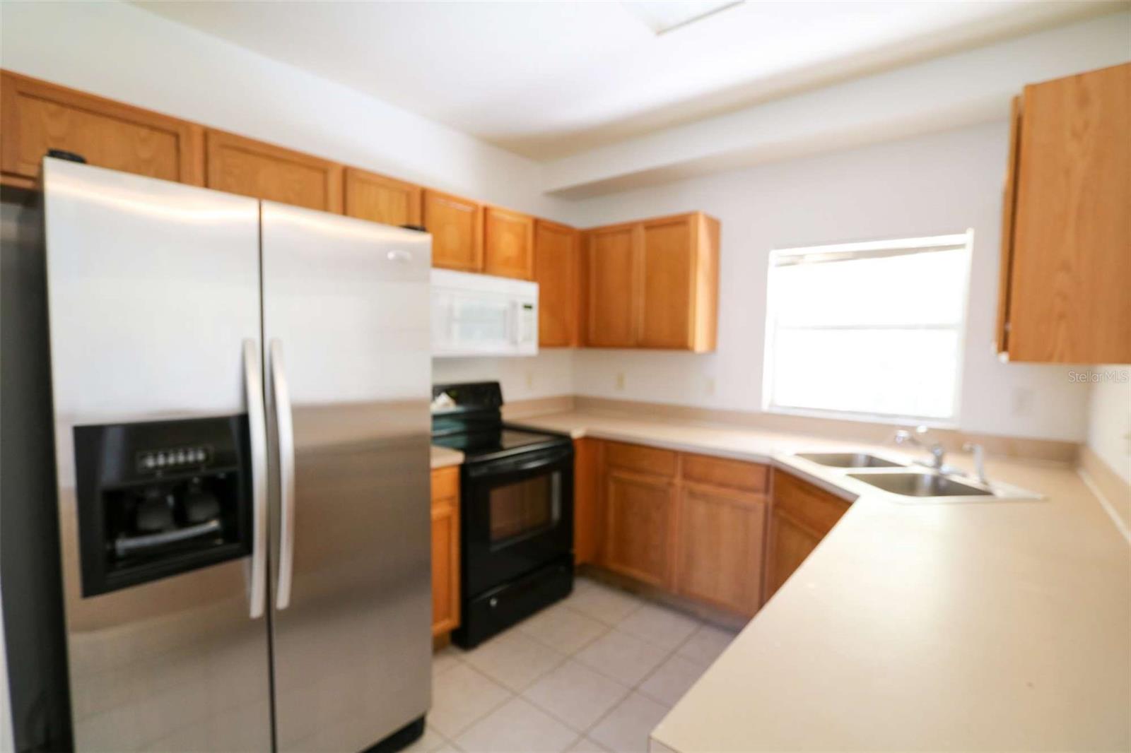 VILLAGES OF BLOOMINGDALE PH - Residential Lease