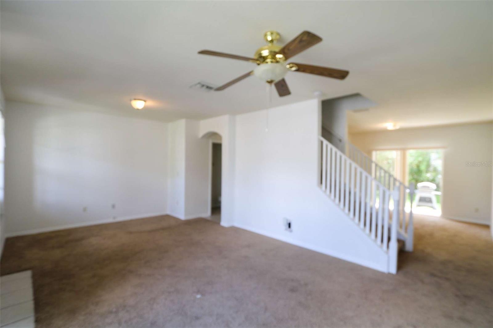 VILLAGES OF BLOOMINGDALE PH - Residential Lease