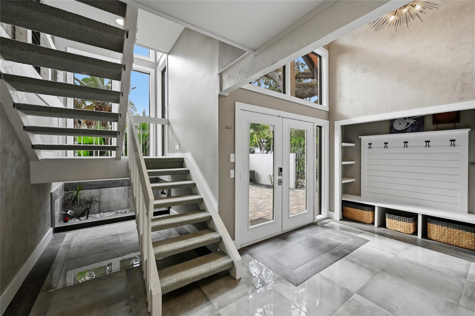 SIESTA COVE SUB - Residential